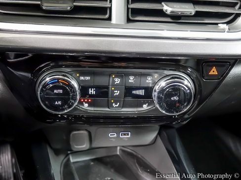 New 2026 Chevrolet Trax ACTIV w/ Sunroof Package image 16