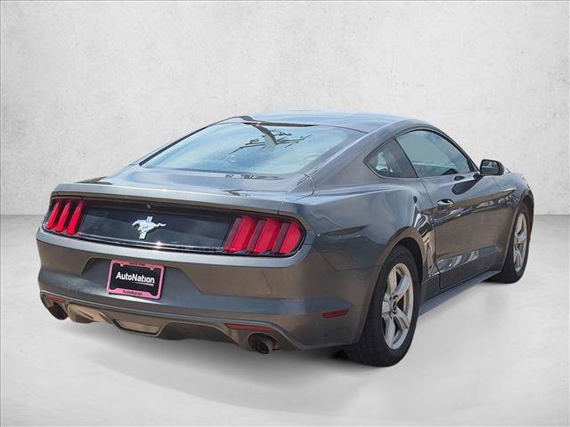 Used 2016 Ford Mustang Coupe RWD image 3