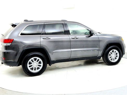 Used 2020 Jeep Grand Cherokee Laredo image 6