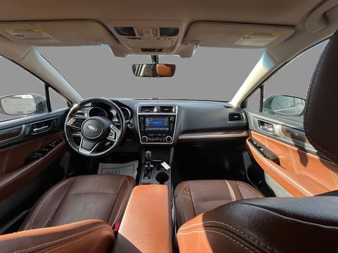 Used 2018 Subaru Outback 3.6R Touring w/ Popular Package #3 image 9