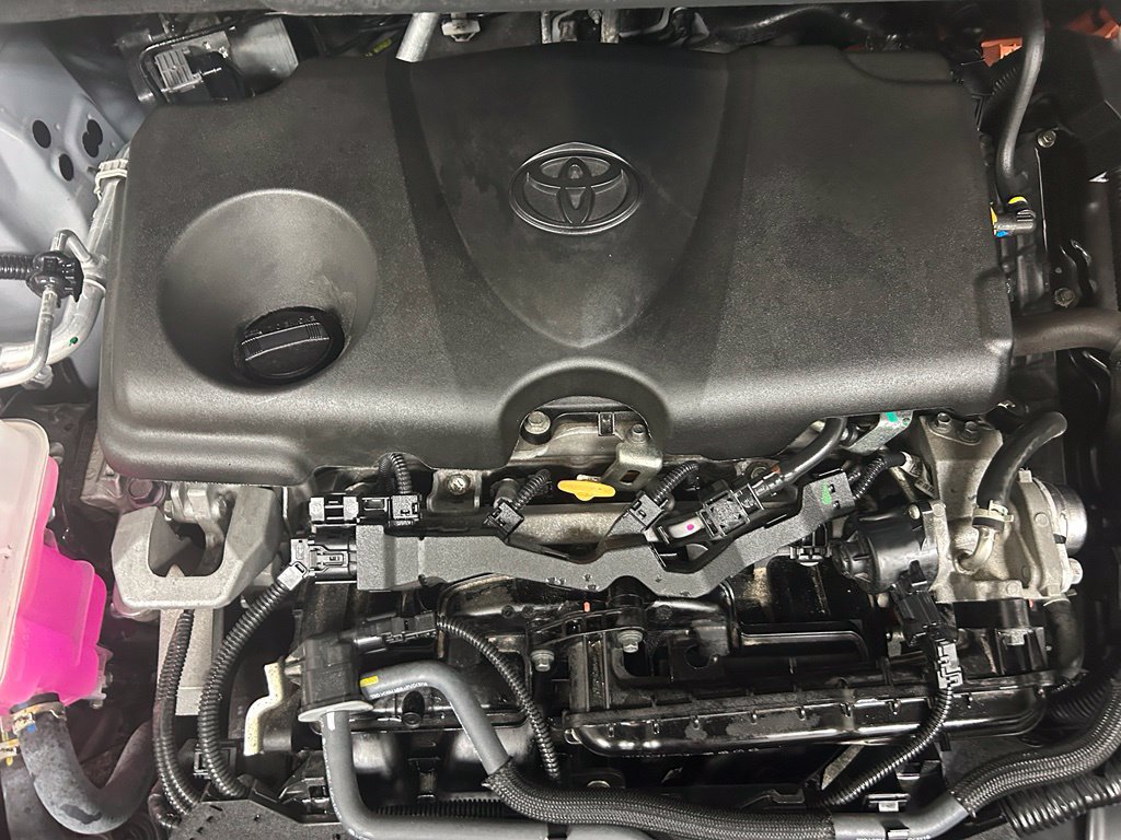 Certified 2024 Toyota Sienna XLE Woodland Edition AWD/4WD image 10