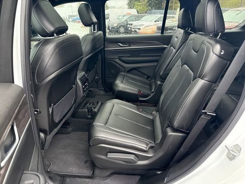 New 2025 Jeep Grand Cherokee L Limited image 14