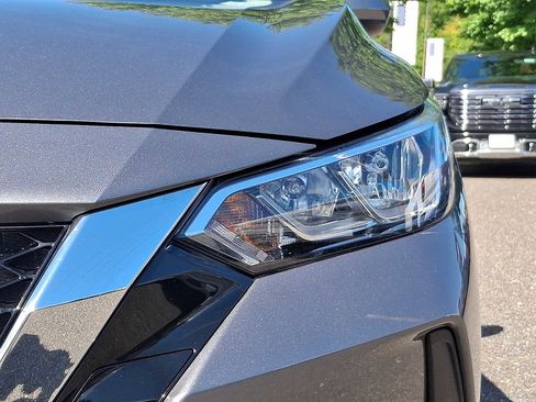 Used 2023 Nissan Sentra S image 11