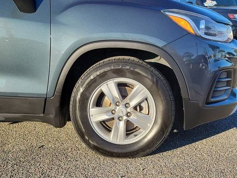 Certified 2021 Chevrolet Trax LT w/ Driver Confidence Package image 6