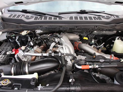 Certified 2024 Ford F350 Limited w/ FX4 Off-Road Package image 30