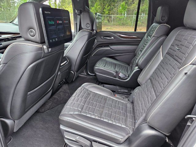 Certified 2023 Cadillac Escalade ESV Sport Platinum w/ LPO, ONYX Package AWD/4WD image 10