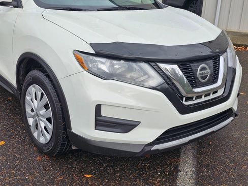 Used 2017 Nissan Rogue S image 10