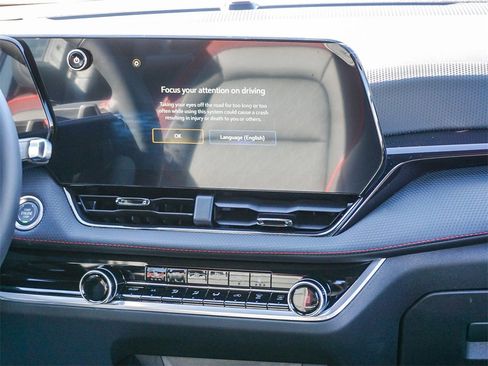 New 2026 Chevrolet Equinox RS w/ LPO, Floor Liner Package image 15