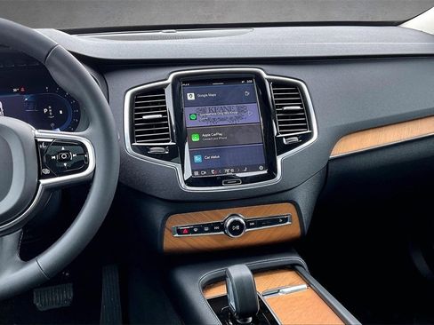 Used 2023 Volvo XC90 B6 Plus w/ Protection Package Premier image 9