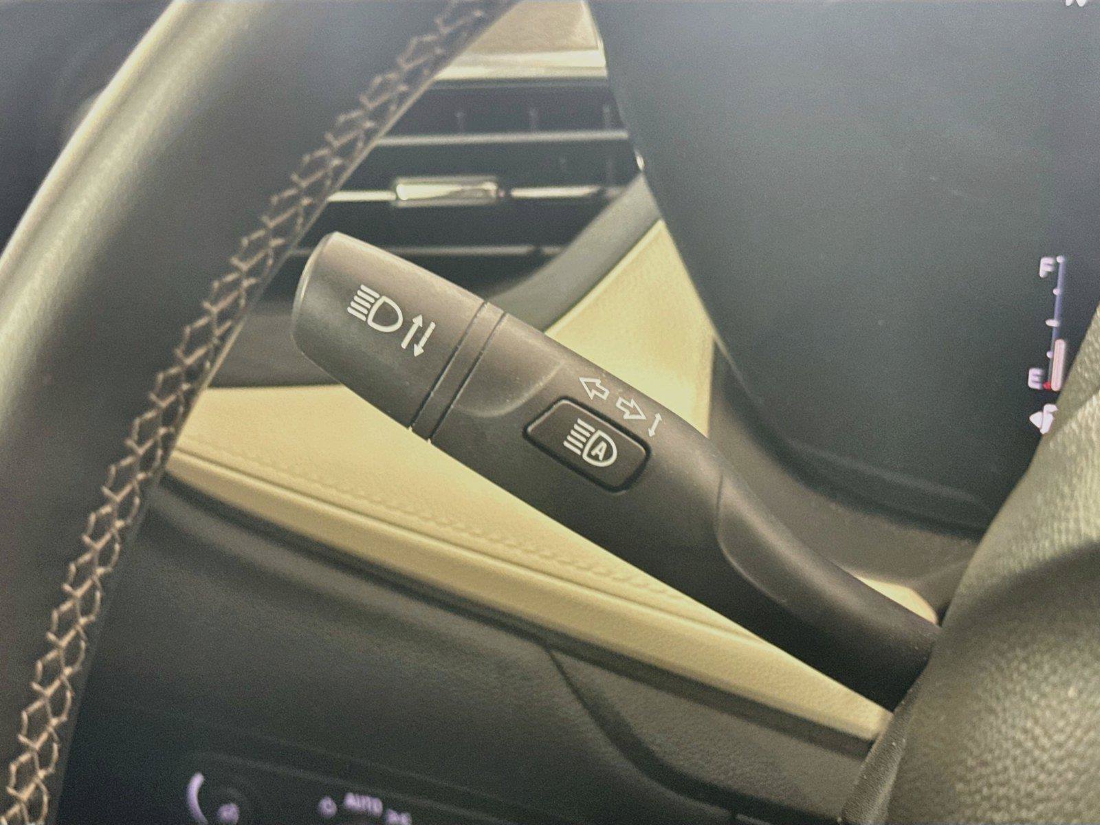 Used 2024 Buick Encore GX Avenir w/ Avenir Technology Package FWD image 15