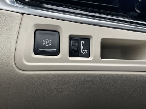 Certified 2023 Cadillac XT6 Premium Luxury w/ LPO, Floor Liner Package image 31