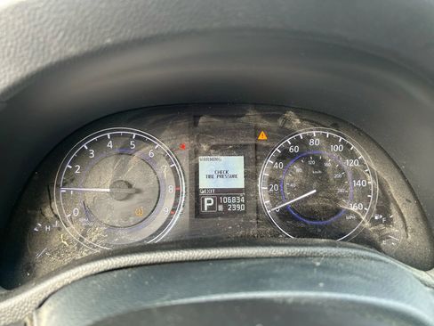 Used 2012 INFINITI G37 Journey w/ Premium Pkg image 27