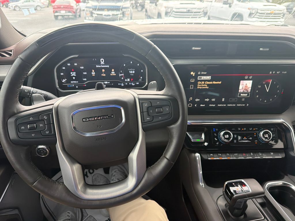 Used 2023 GMC Sierra 1500 Denali AWD/4WD image 18