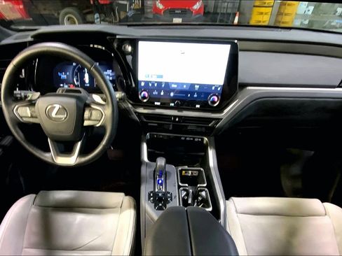 Certified 2025 Lexus TX 350 AWD w/ Technology Package image 16