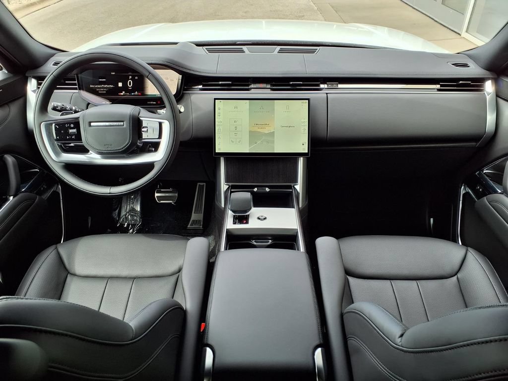 New 2026 Land Rover Range Rover Long Wheelbase SE AWD/4WD image 9