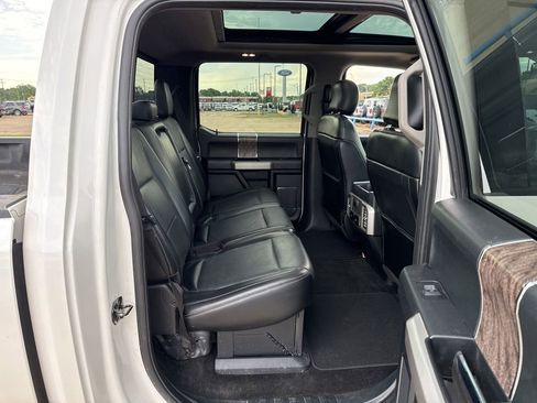 Used 2017 Ford F250 Lariat w/ Lariat Ultimate Package AWD/4WD image 11