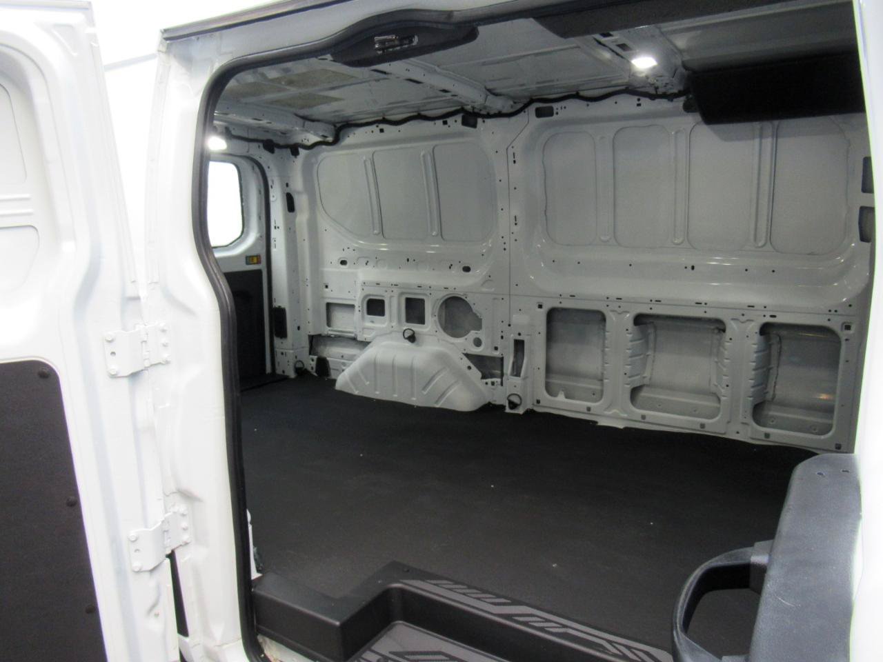 Used 2018 Ford Transit 150 130 Low Roof RWD image 14