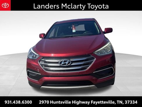 Used 2017 Hyundai Santa Fe Sport FWD image 2