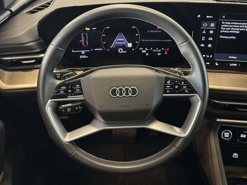 Used 2025 Audi Q5 Premium Plus w/ Premium Plus AWD/4WD image 16