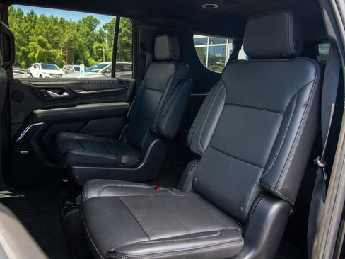 Used 2023 GMC Yukon XL Denali AWD/4WD image 12