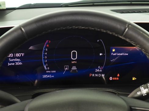 Used 2025 Cadillac XT4 Premium Luxury FWD image 28
