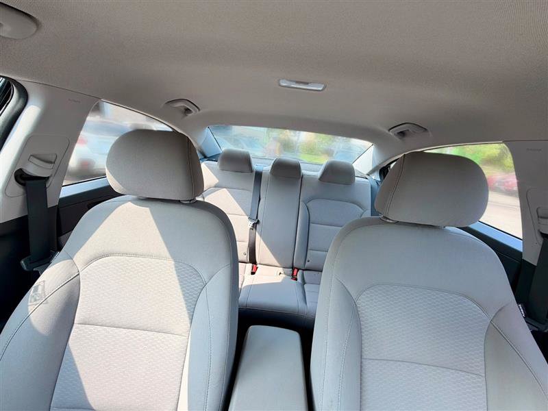 Used 2020 Hyundai Elantra SE FWD image 27