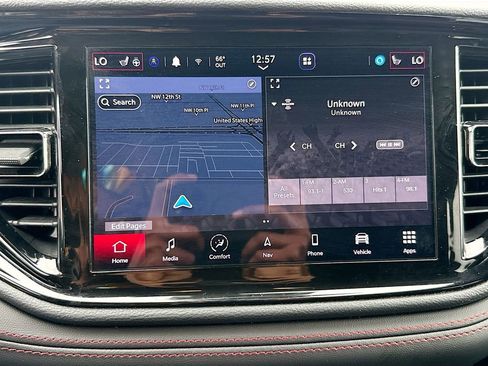 Used 2025 Dodge Durango GT image 16