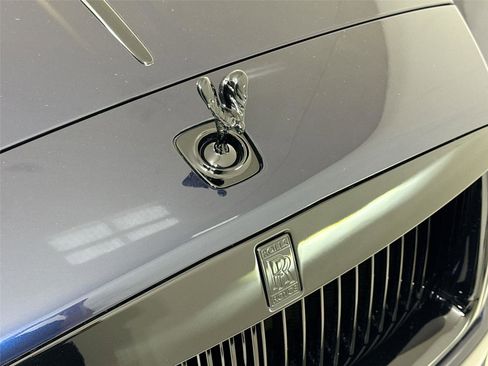 Used 2021 Rolls-Royce Dawn RWD image 34