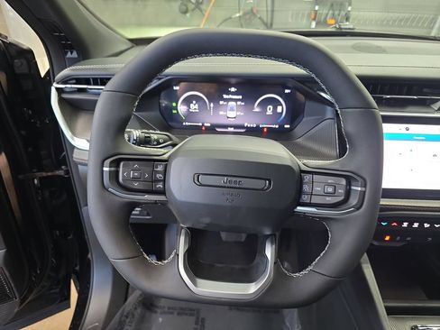 New 2026 Jeep Cherokee Overland AWD/4WD image 16