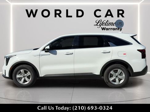 New 2026 Kia Sorento LX FWD image 4