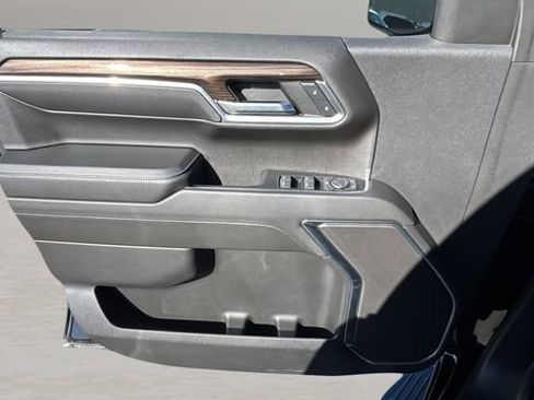 Used 2022 Chevrolet Silverado 1500 LT image 17