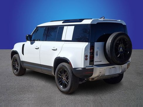 Used 2025 Land Rover Defender 110 S AWD/4WD image 6