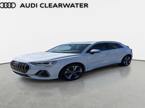 Used 2021 Audi Q3 2.0T Premium Plus w/ Premium Plus Package image 1