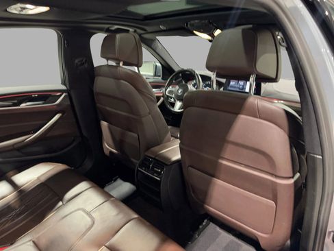 Used 2018 BMW 540i xDrive image 37