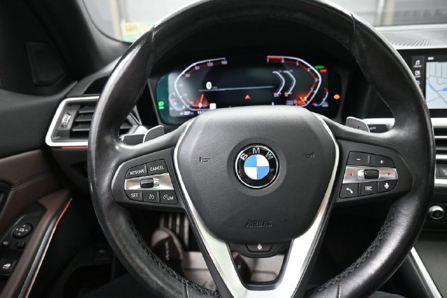 Used 2020 BMW 330i Sedan w/ Premium Package RWD image 8