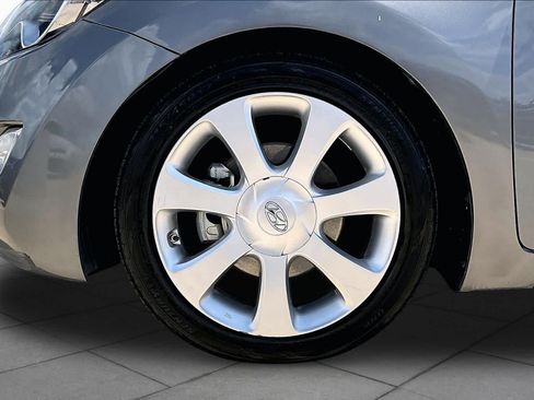 Used 2013 Hyundai Elantra Limited FWD image 10