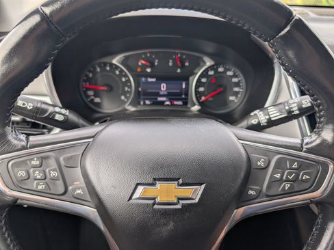 Used 2020 Chevrolet Equinox LT FWD image 21