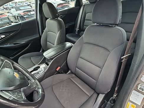 Used 2022 Chevrolet Malibu LT FWD image 18
