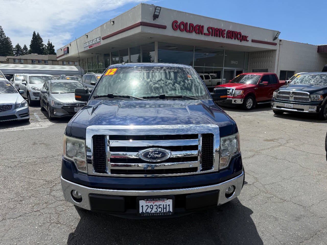 Used 2012 Ford F150 XLT w/ XLT Convenience Pkg RWD image 2