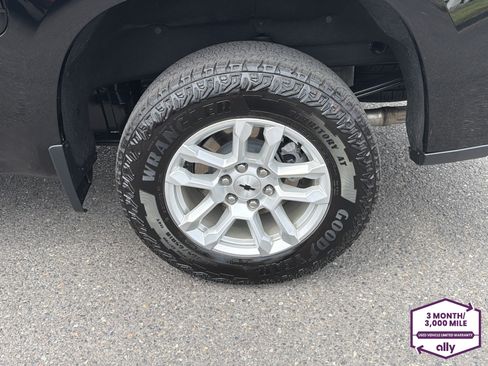 Used 2024 Chevrolet Silverado 1500 RST w/ Z71 Off-Road Package AWD/4WD image 25