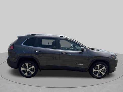 Used 2019 Jeep Cherokee Limited w/ Luxury Group FWD image 31