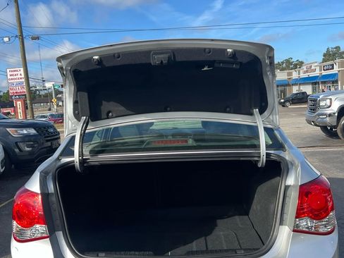 Used 2014 Chevrolet Cruze LT image 19