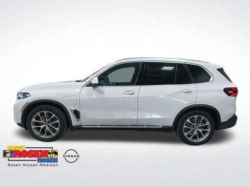 Used 2025 BMW X5 xDrive50e AWD/4WD image 2