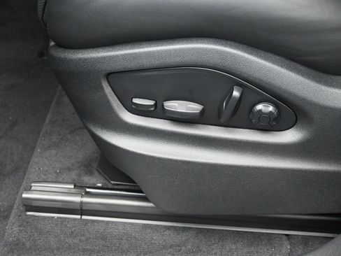 New 2026 Porsche Cayenne image 21