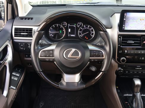 Used 2023 Lexus GX 460 Premium AWD/4WD image 18