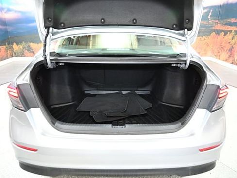 Used 2024 Honda Accord EX image 41