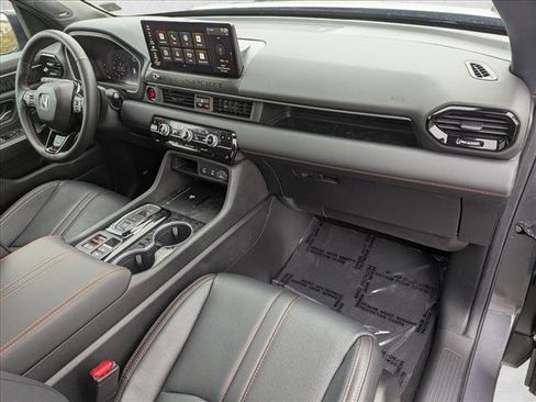 Certified 2026 Honda Passport TrailSport Elite image 24