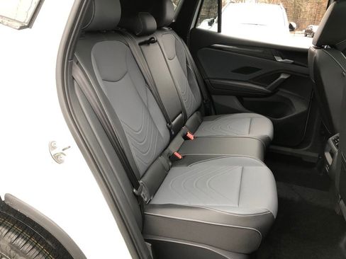 New 2026 Volkswagen Tiguan SE R-Line image 34