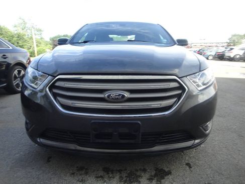 Used 2017 Ford Taurus SEL w/ Equipment Group 201A FWD image 2