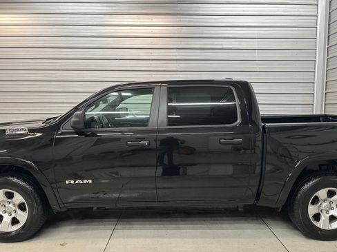 Used 2025 RAM 1500 Big Horn AWD/4WD image 9
